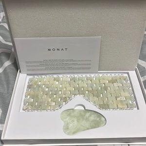 Monat Jade Eye Mask and Gua Sha